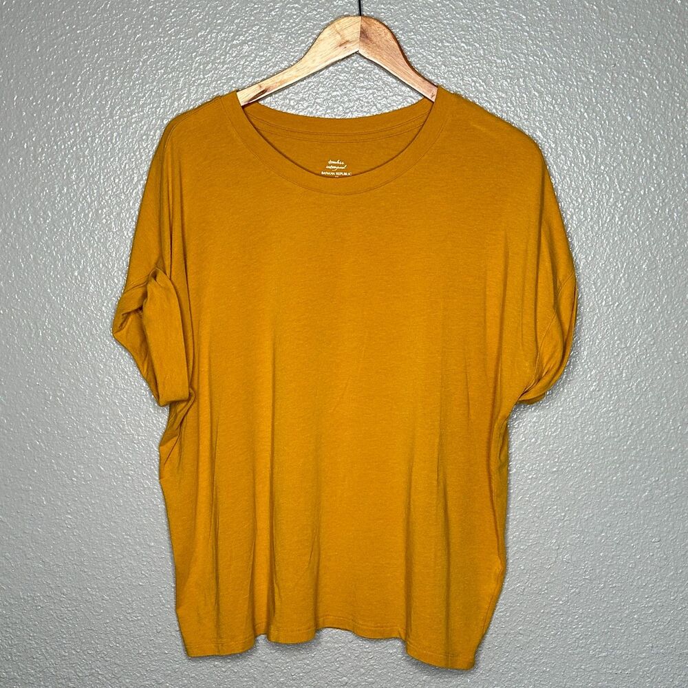 BANANA REPUBLIC Basic Mustard Yellow Top Tshirt Tee Large
